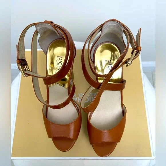 Michael Kors Leather Wedge Sandal Preowned Size 7.5 - Picture 5 of 5